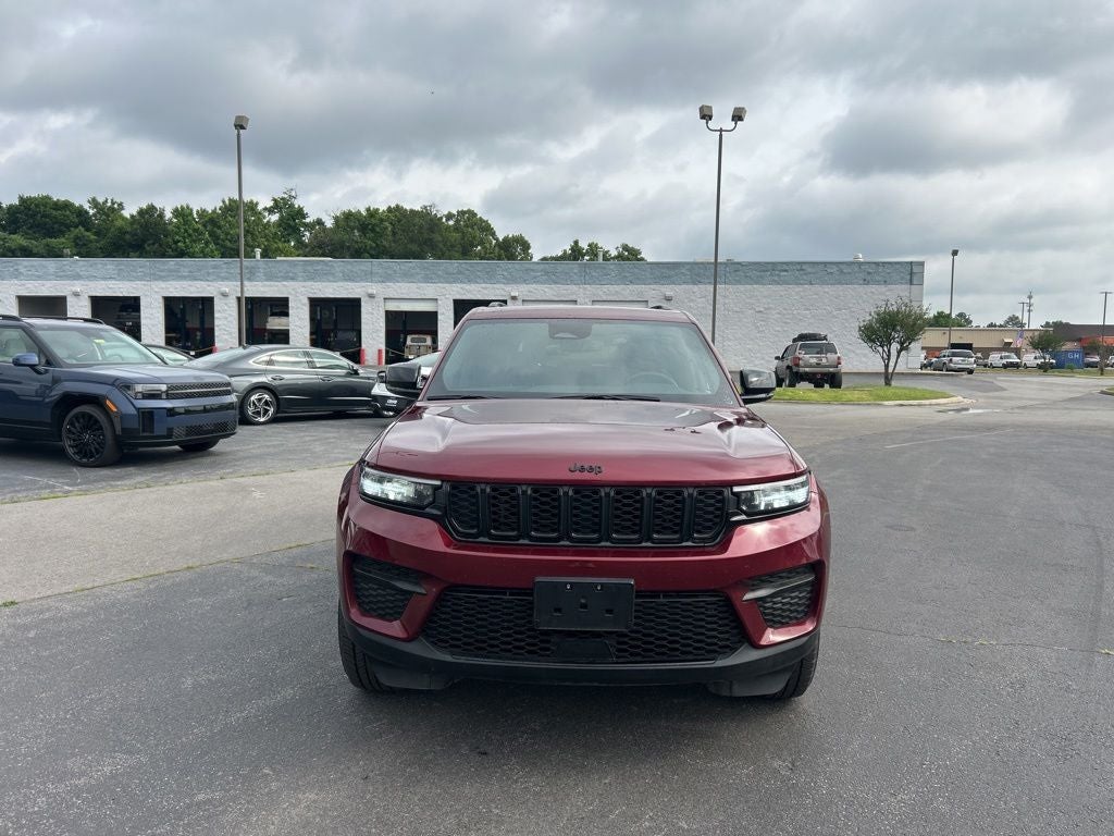 2024 Jeep Grand Cherokee Altitude 1-Owner / Clean Carfax / Altitude Appearance Pkg