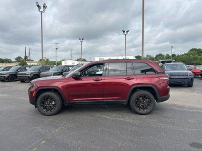 2024 Jeep Grand Cherokee Altitude 1-Owner / Clean Carfax / Altitude Appearance Pkg