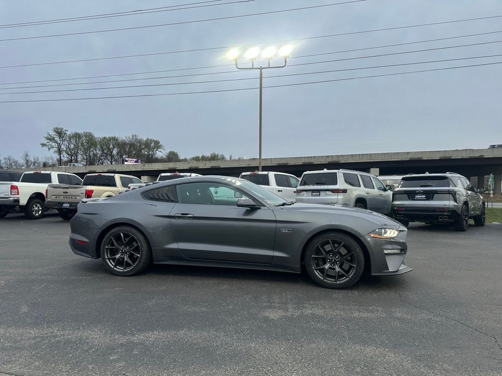 2021 Ford Mustang EcoBoost