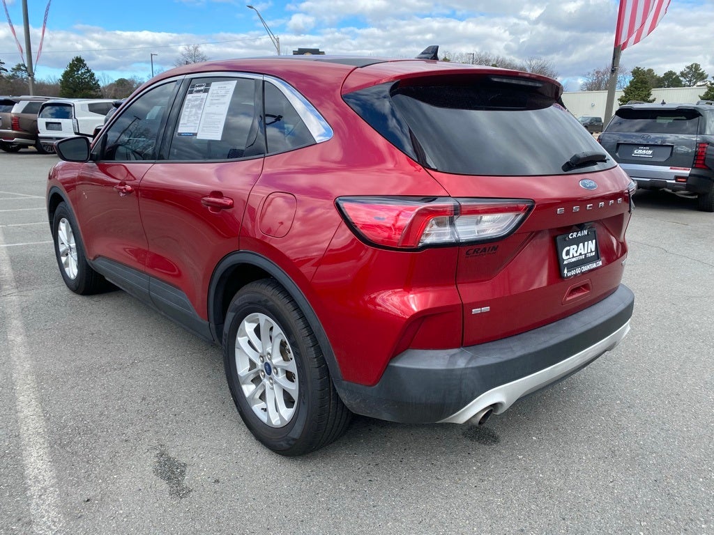 2020 Ford Escape SE