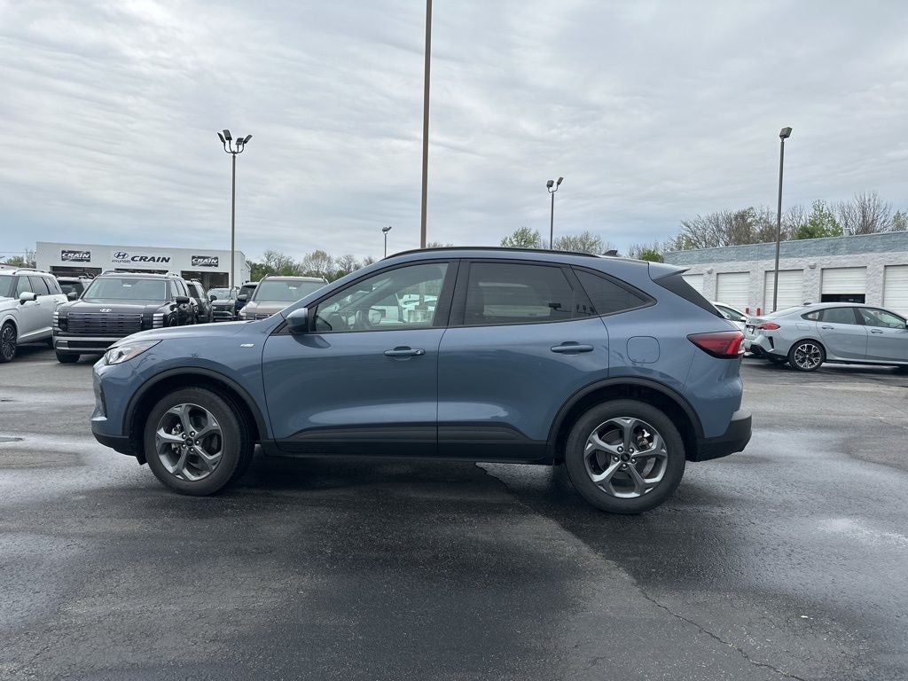 2025 Ford Escape ST-Line Select