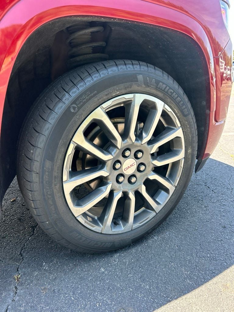 2021 GMC Acadia Denali