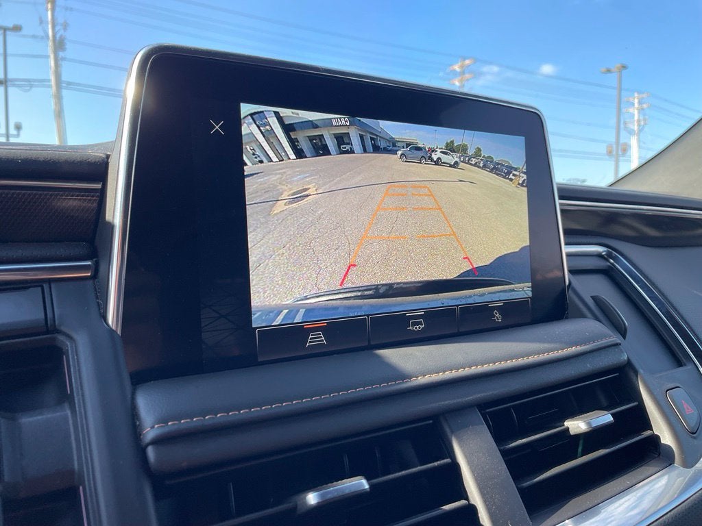 2023 GMC Yukon AT4 - Photo 17