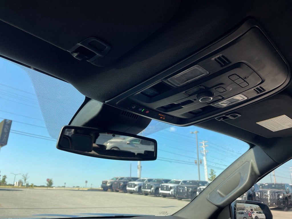 2023 GMC Yukon AT4 - Photo 20