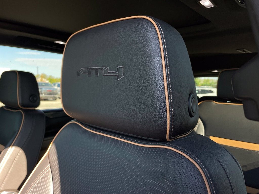2023 GMC Yukon AT4 - Photo 21
