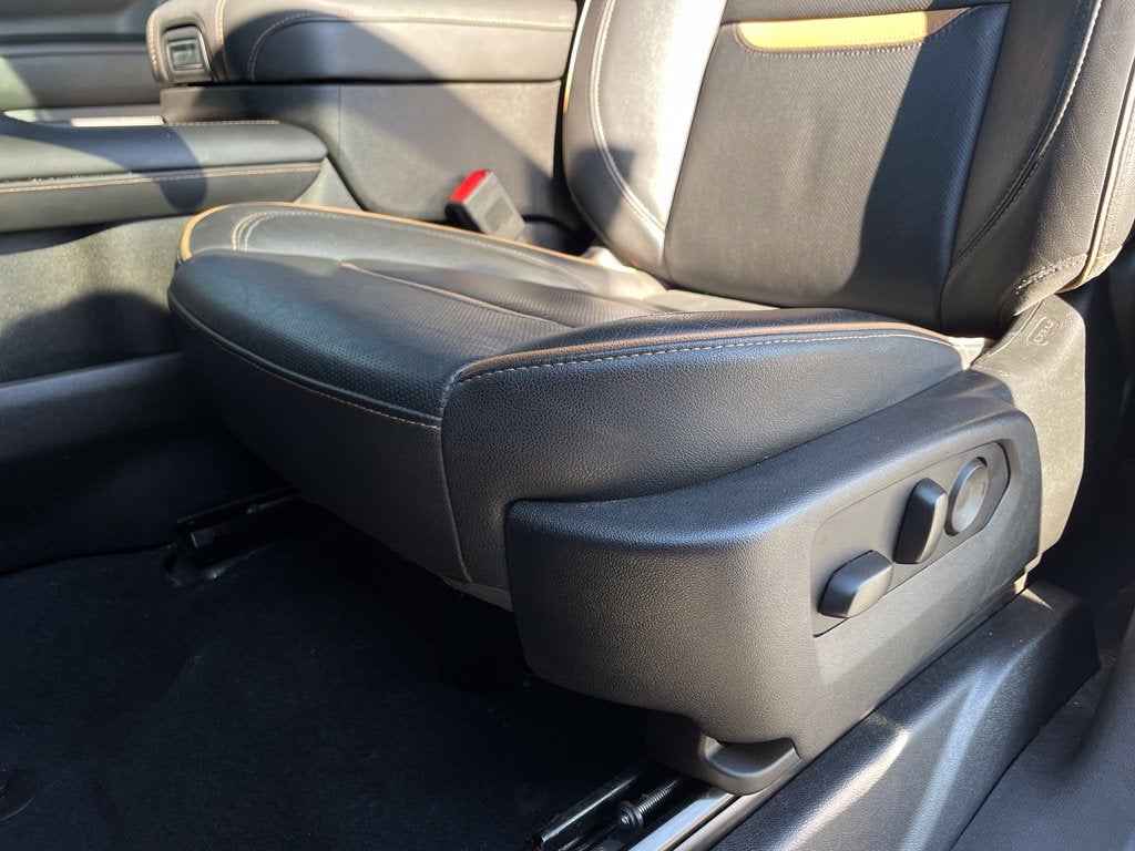 2023 GMC Yukon AT4 - Photo 22