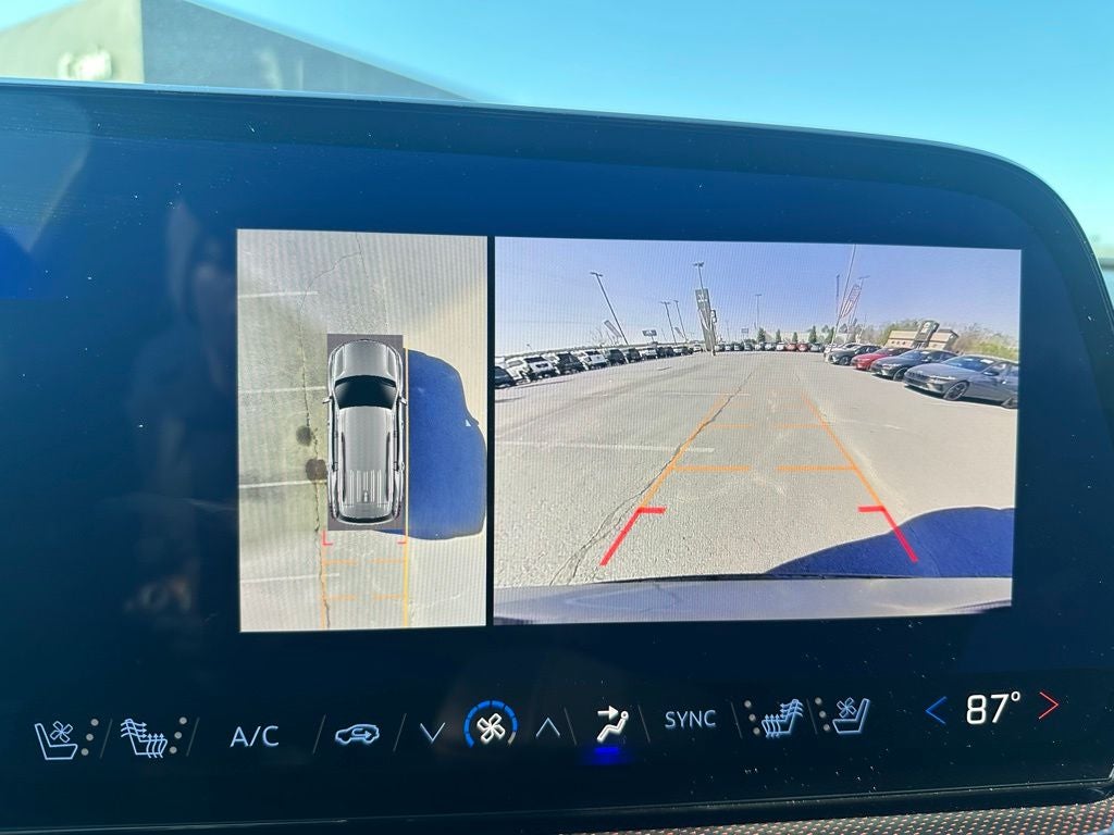 2025 Chevrolet Traverse RS