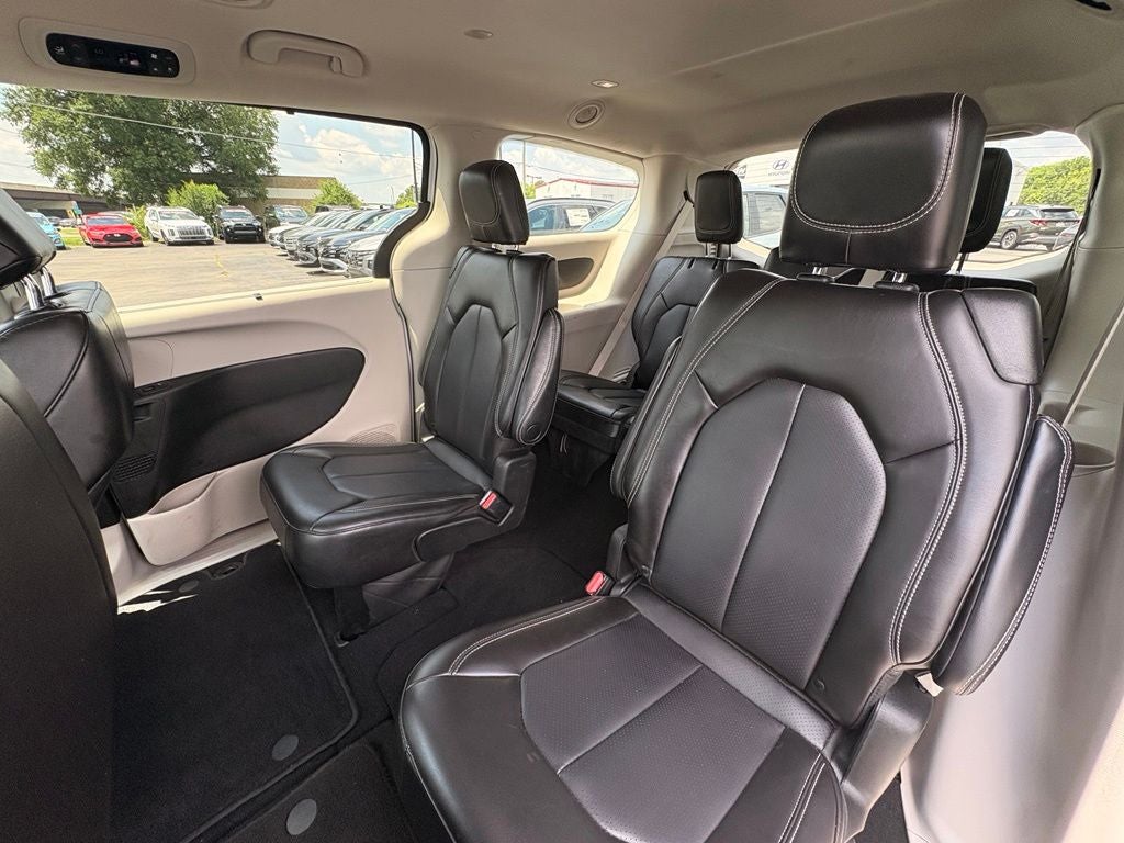 2023 Chrysler Pacifica Touring L - Photo 25