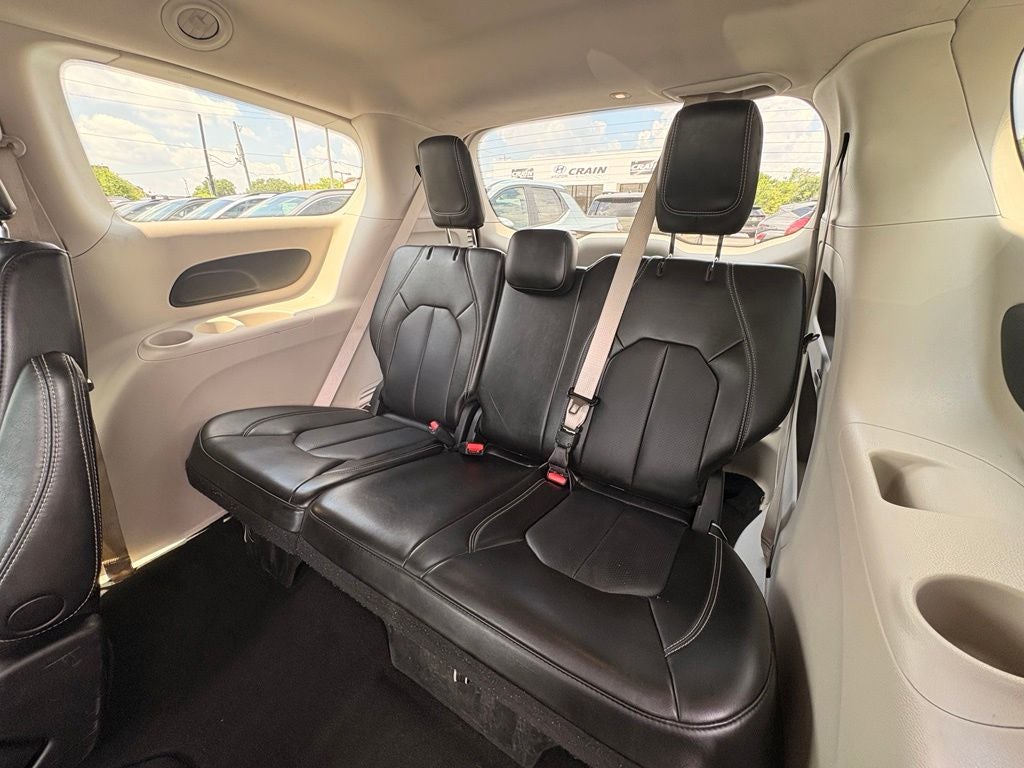 2023 Chrysler Pacifica Touring L - Photo 26