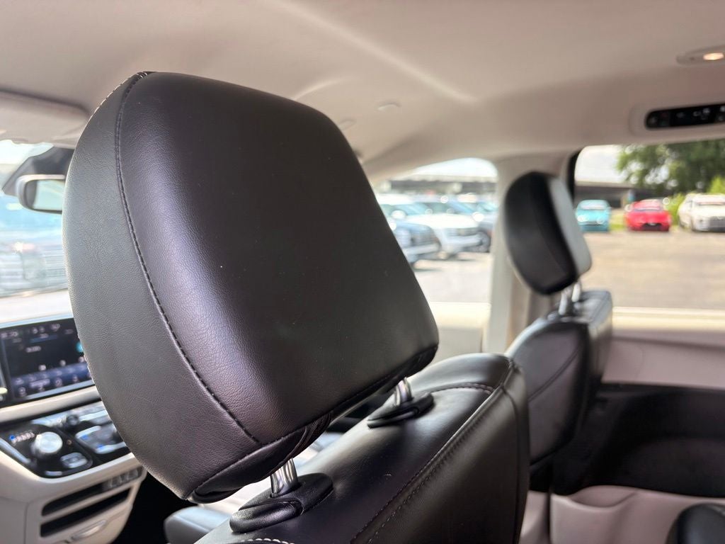 2023 Chrysler Pacifica Touring L - Photo 27