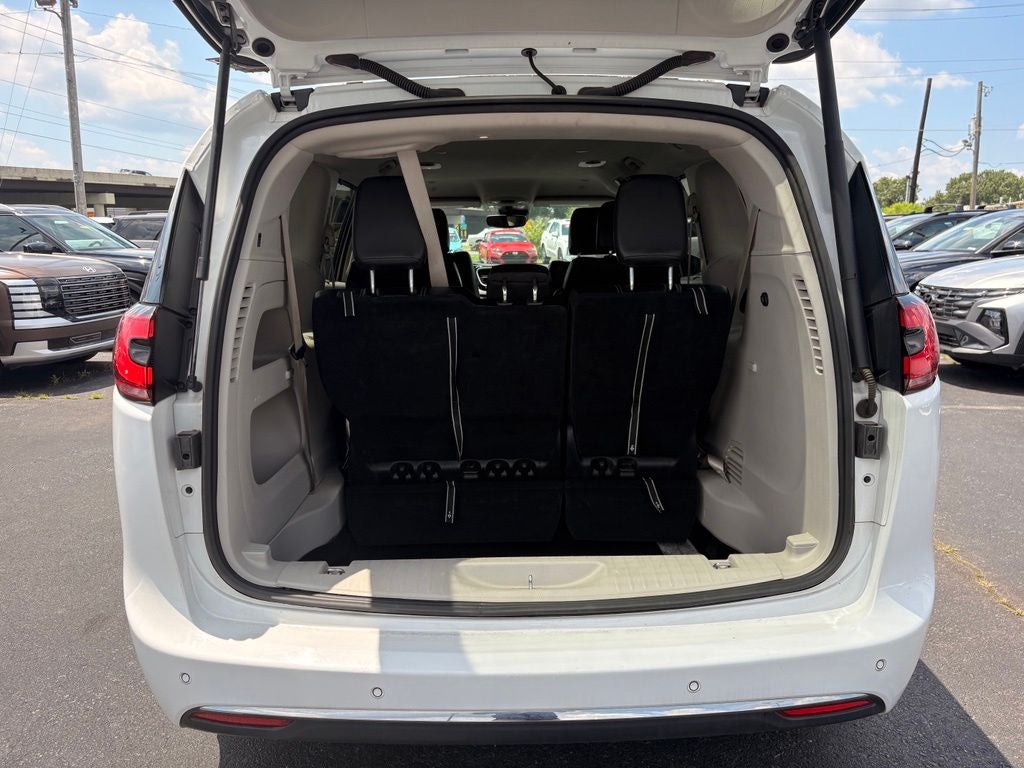 2023 Chrysler Pacifica Touring L - Photo 7
