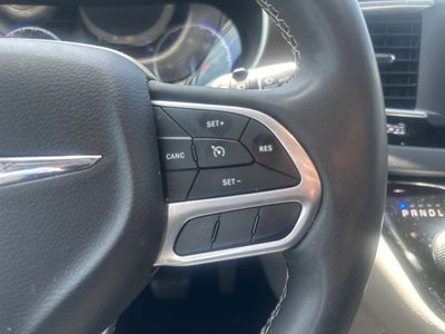 2022 Chrysler Voyager LX