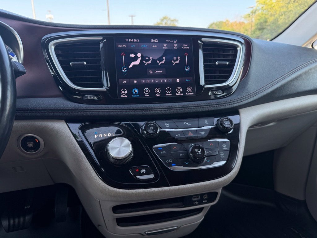 2020 Chrysler Pacifica Limited - Photo 17