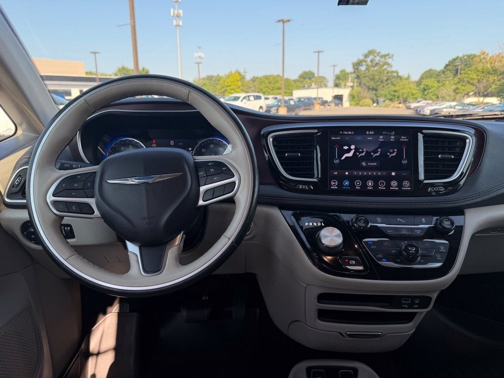 2020 Chrysler Pacifica Limited - Photo 18