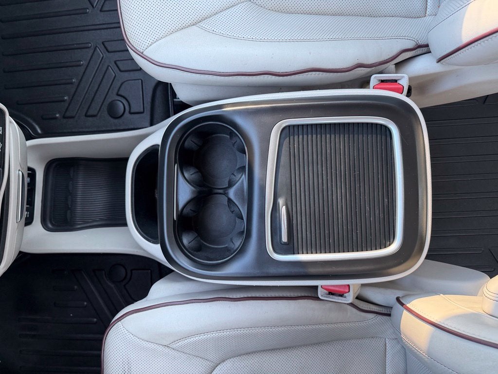 2020 Chrysler Pacifica Limited - Photo 22