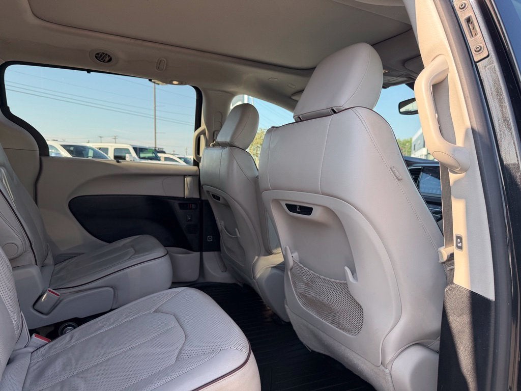 2020 Chrysler Pacifica Limited - Photo 28