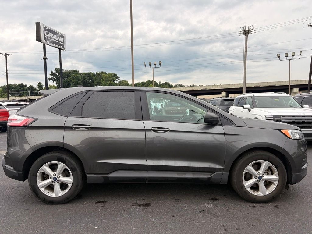 2020 Ford Edge SE - Photo 9