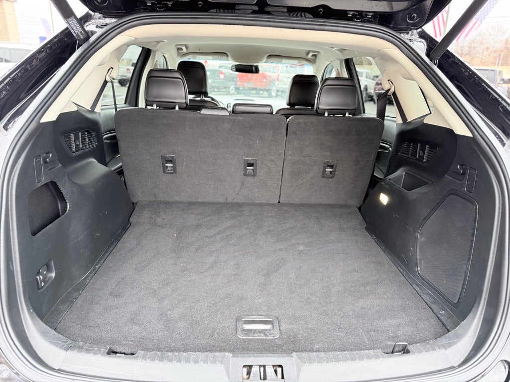 2020 Ford Edge Titanium