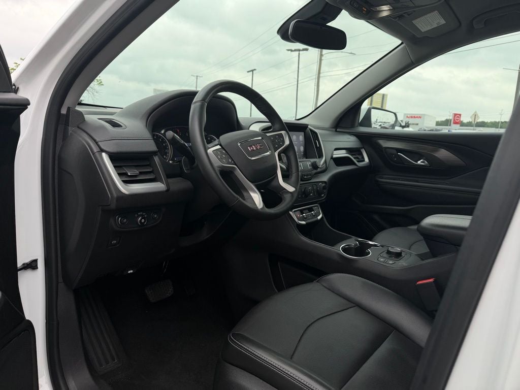 2024 GMC Terrain SLT - Photo 11
