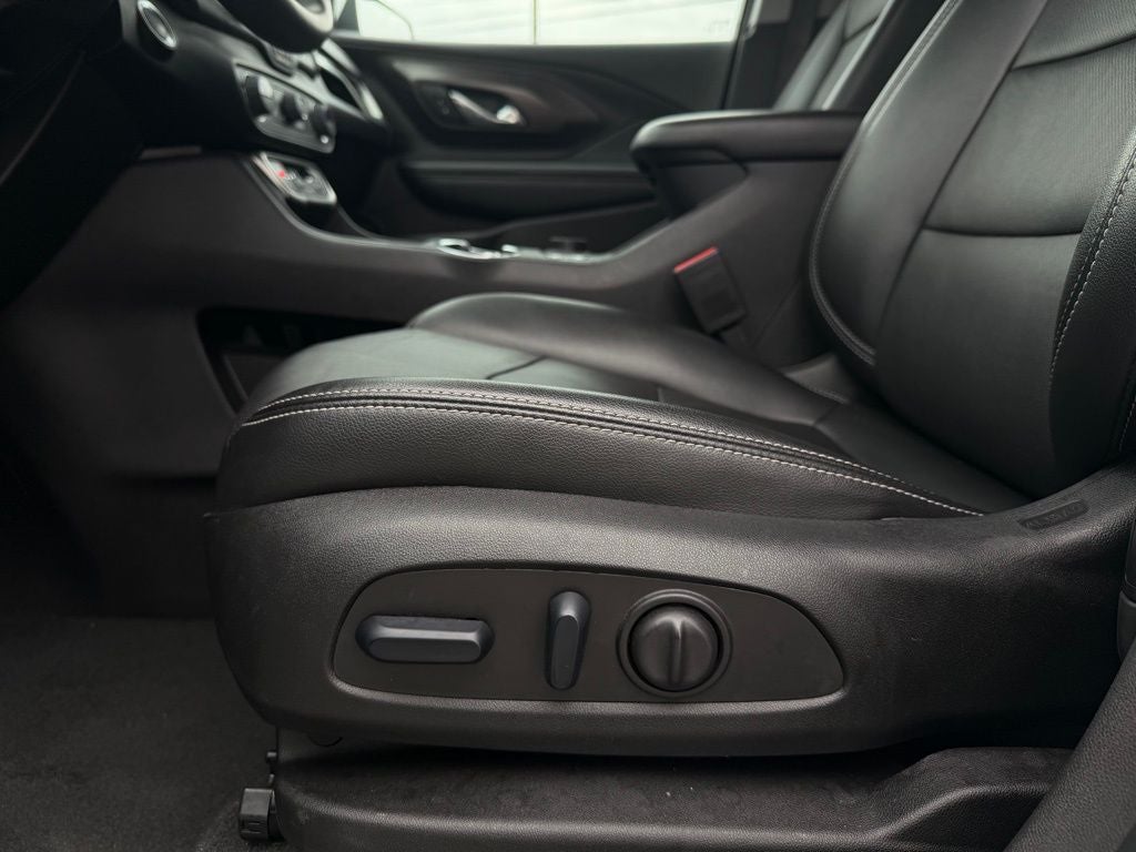 2024 GMC Terrain SLT - Photo 13