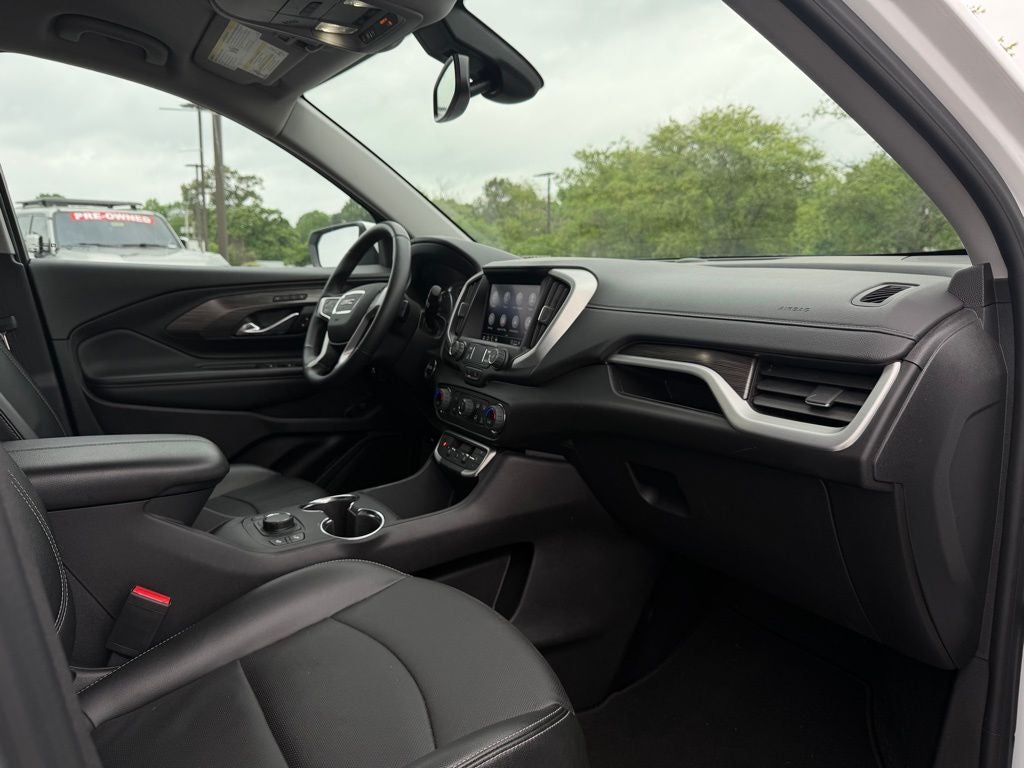 2024 GMC Terrain SLT - Photo 29