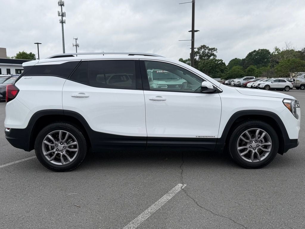 2024 GMC Terrain SLT - Photo 8