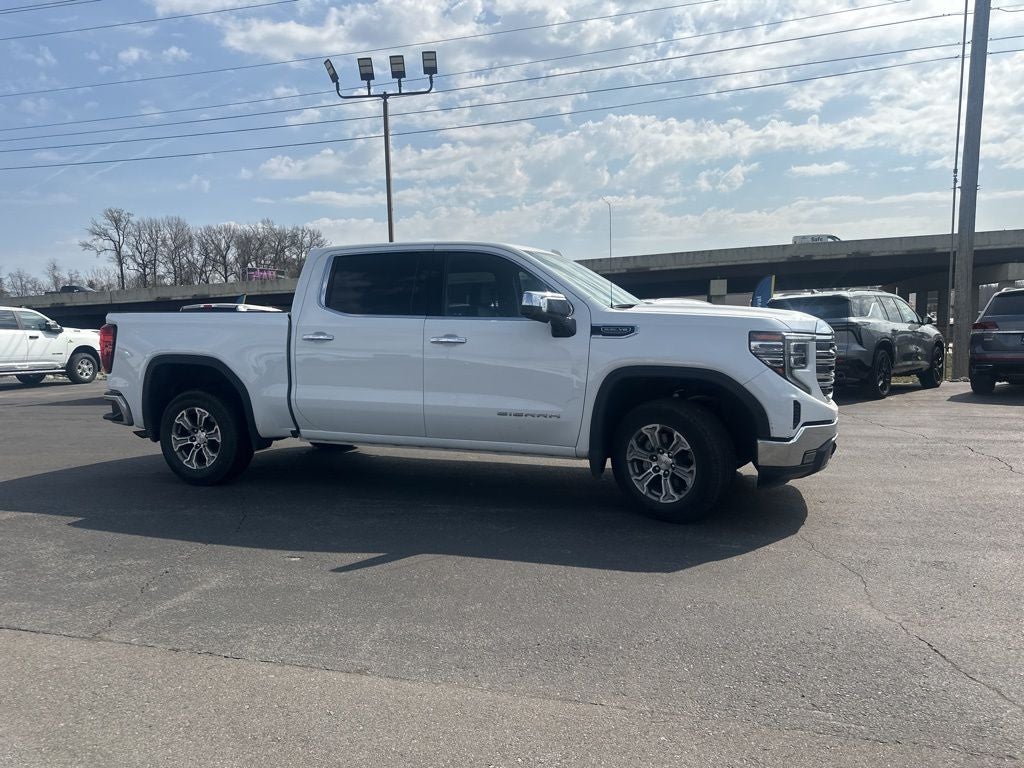 2025 GMC Sierra 1500 SLT