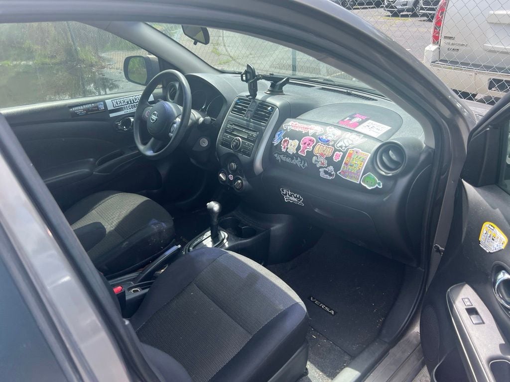 2013 Nissan Versa 1.6 SV