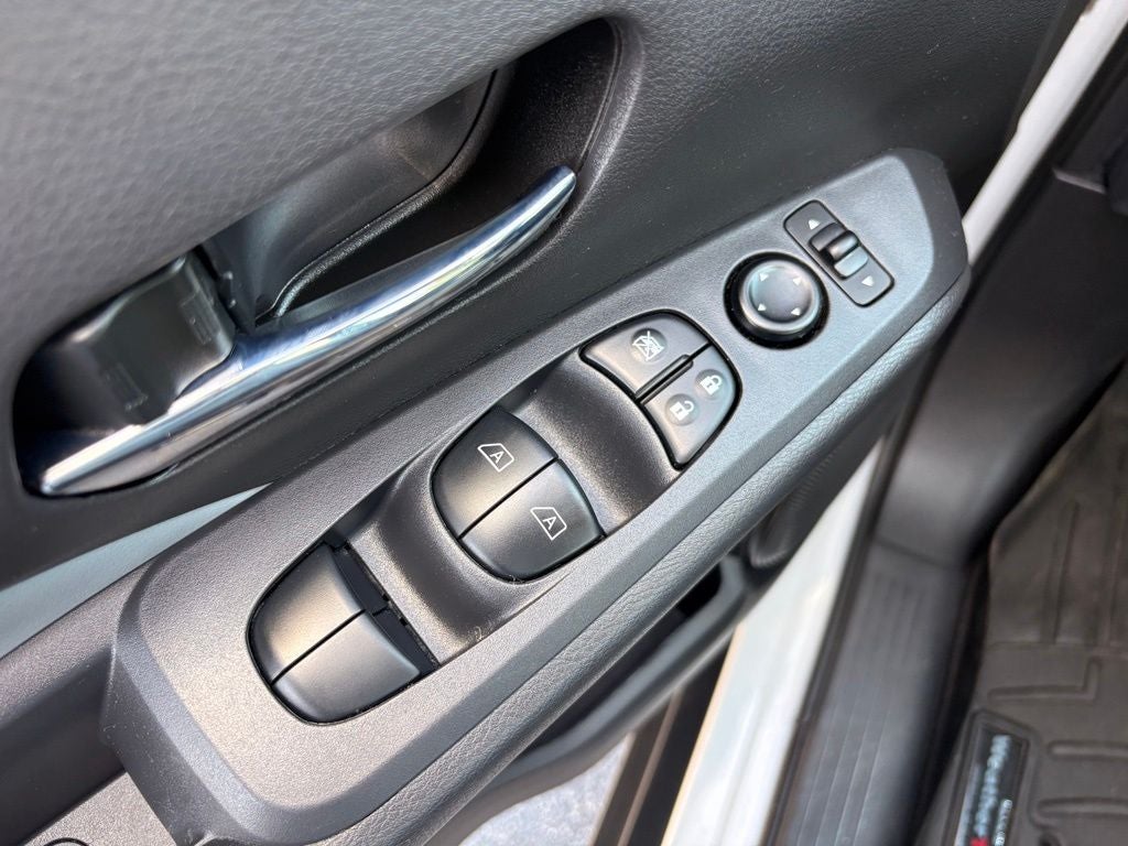 2021 Nissan Kicks SR - Photo 12