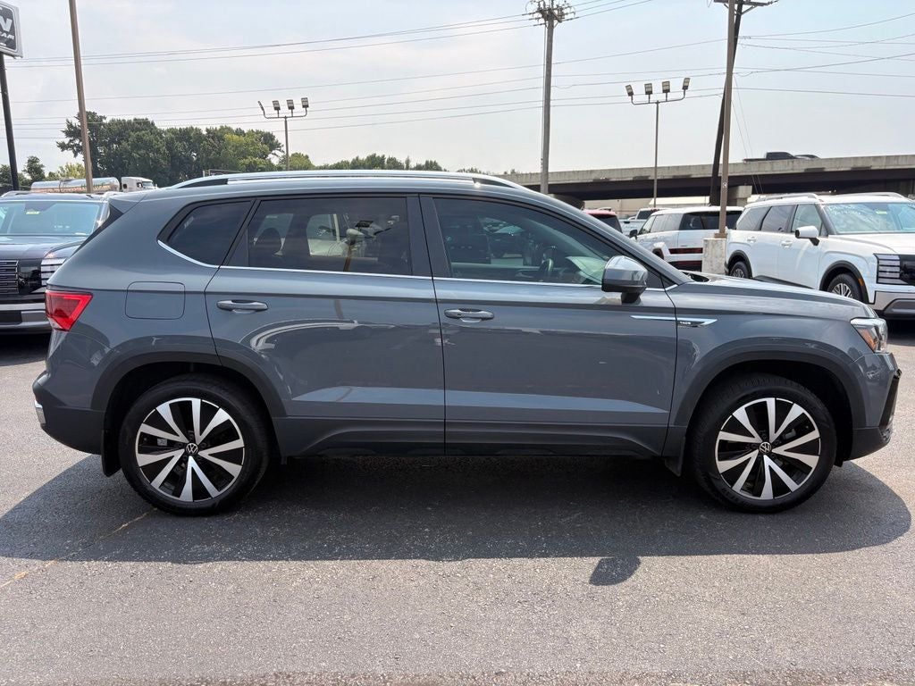 2024 Volkswagen Taos SE - Photo 9
