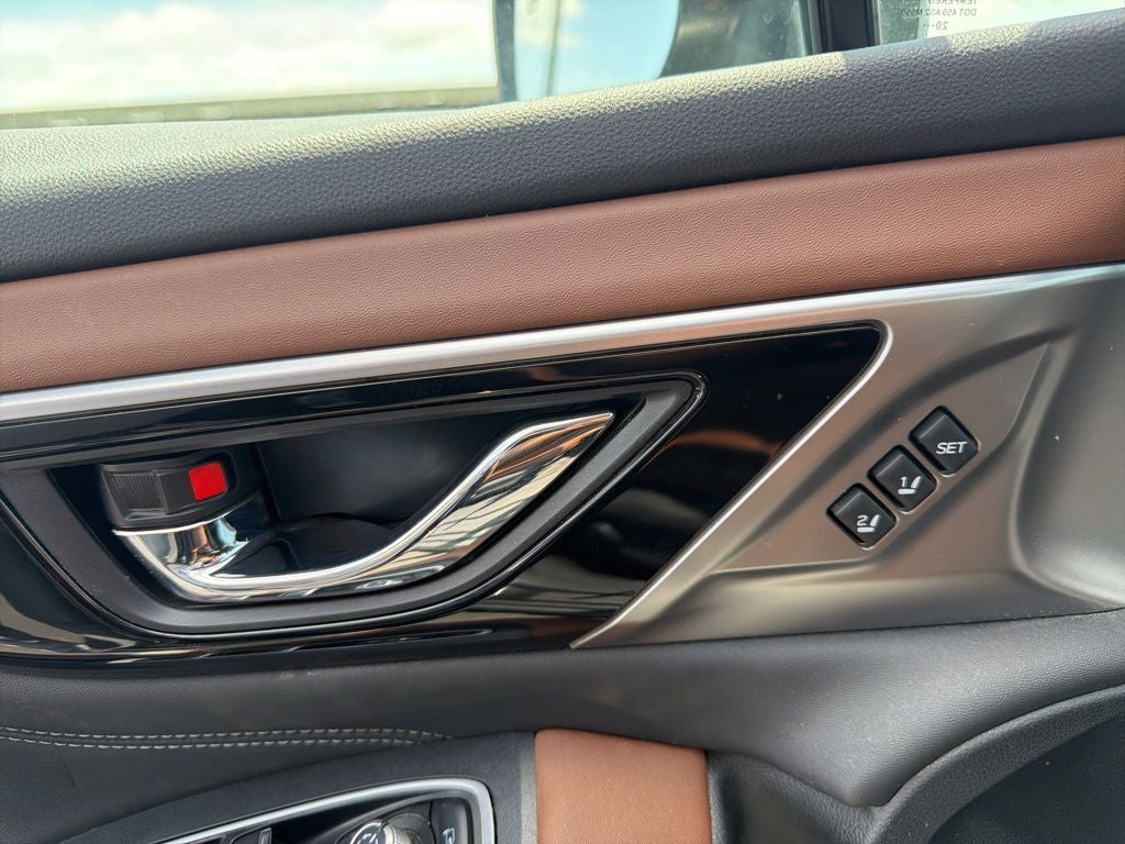 2021 Subaru Outback Touring XT One Owner / Navigation / Power Moonroof / Power Li
