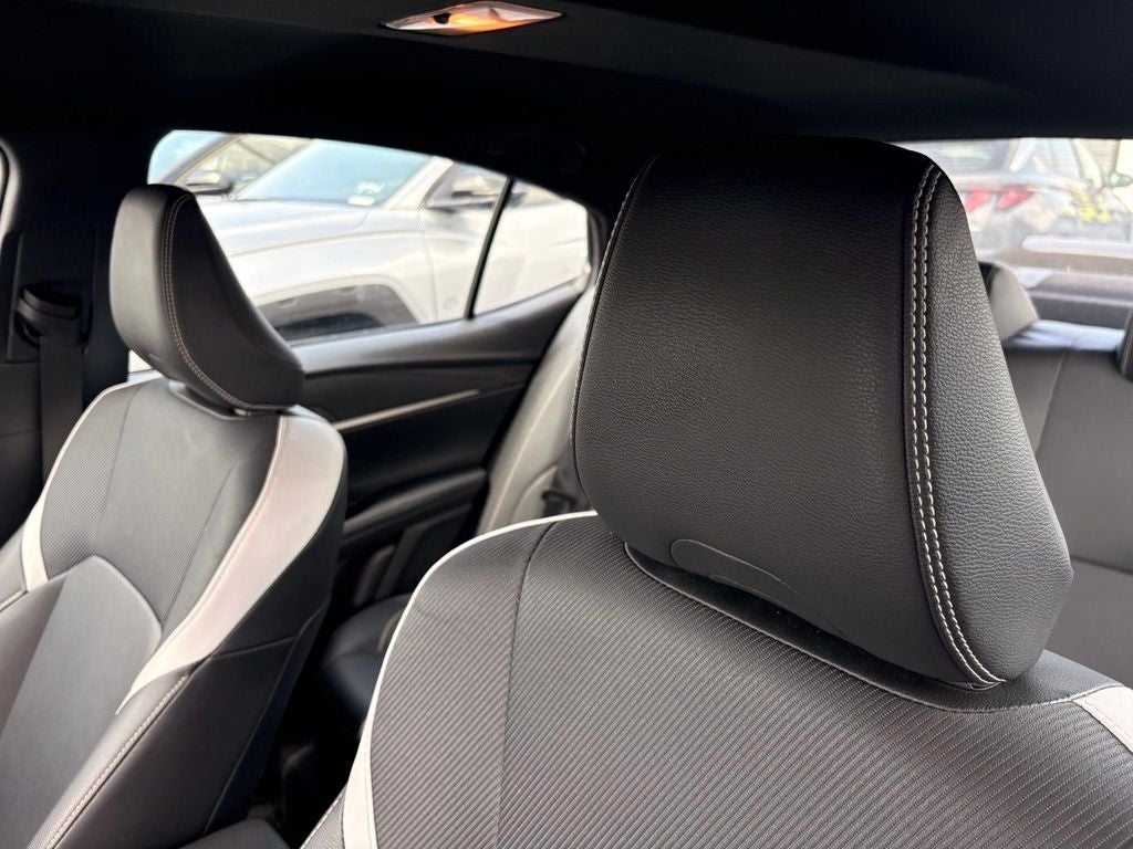 2025 Toyota Camry SE - Photo 22