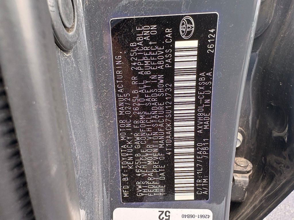 2025 Toyota Camry SE - Photo 32