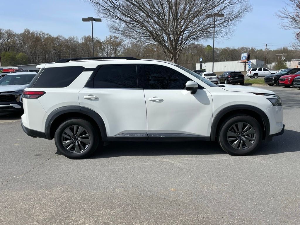 2022 Nissan Pathfinder SV 1-OWNER | LEATHER | NEW TIRES