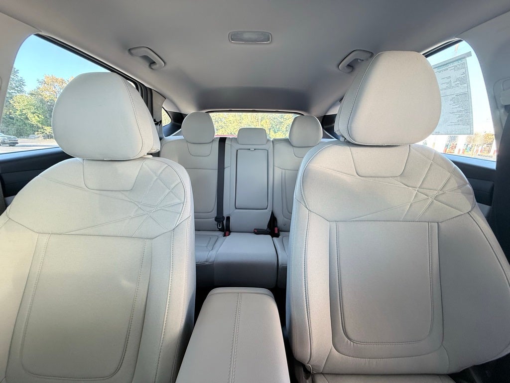 2025 Hyundai TUCSON SE FWD