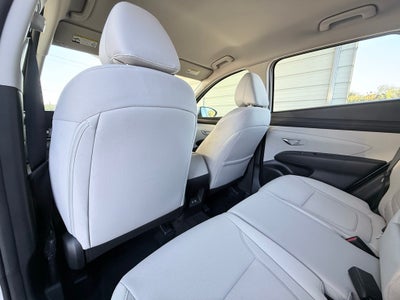 2025 Hyundai TUCSON SE FWD