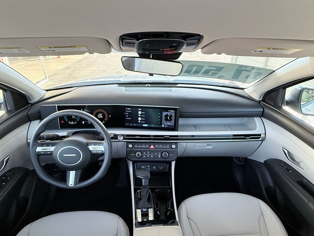 2025 Hyundai TUCSON SE FWD