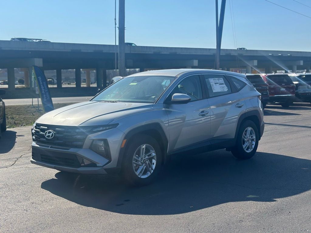 2025 Hyundai TUCSON SE FWD