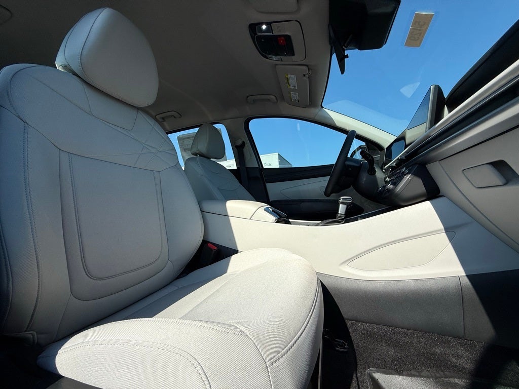 2025 Hyundai TUCSON SE FWD