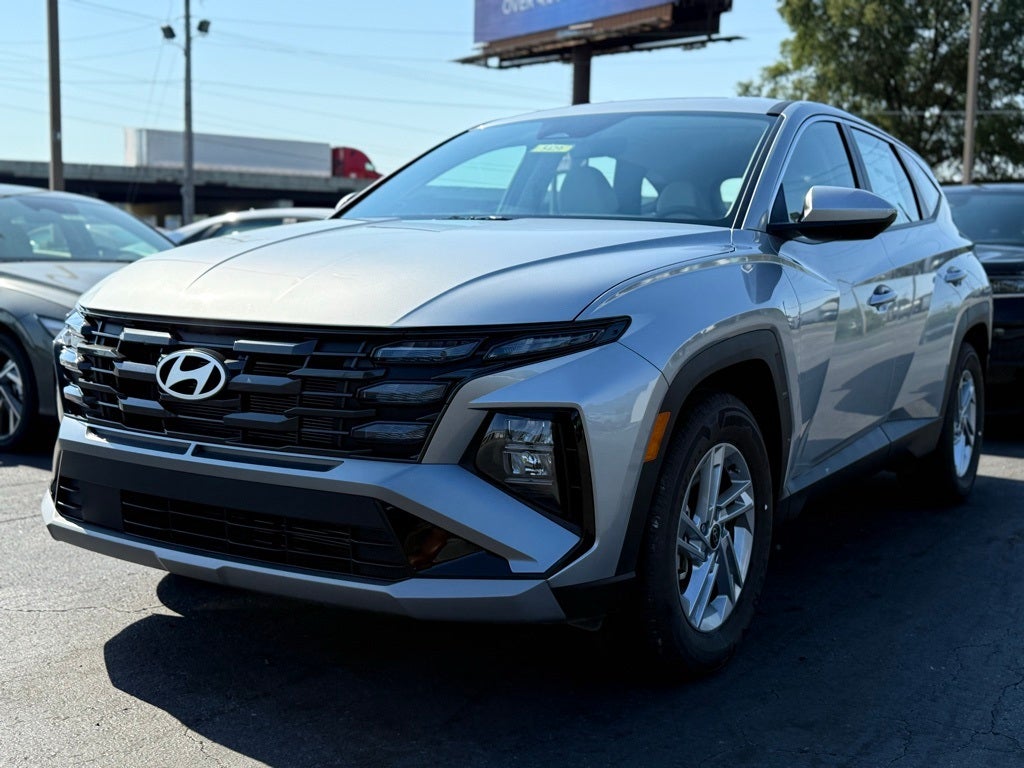 2025 Hyundai TUCSON SE FWD