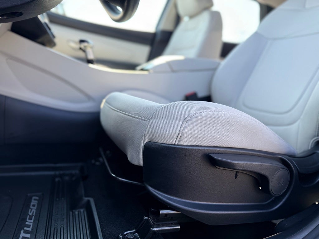 2025 Hyundai TUCSON SE FWD