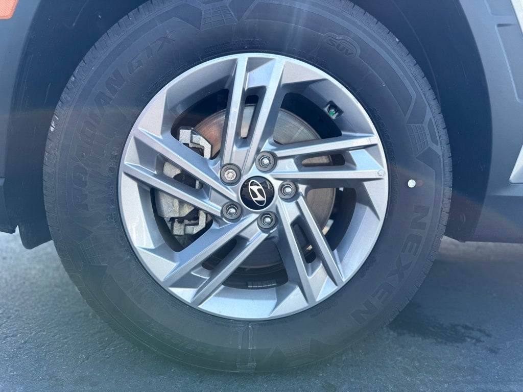 2025 Hyundai TUCSON SE FWD