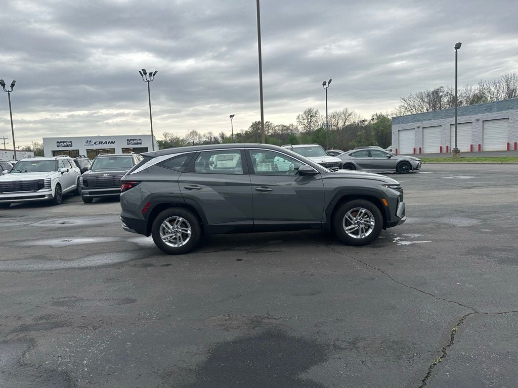 2025 Hyundai TUCSON SE