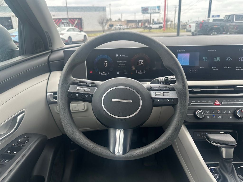 2025 Hyundai TUCSON SE