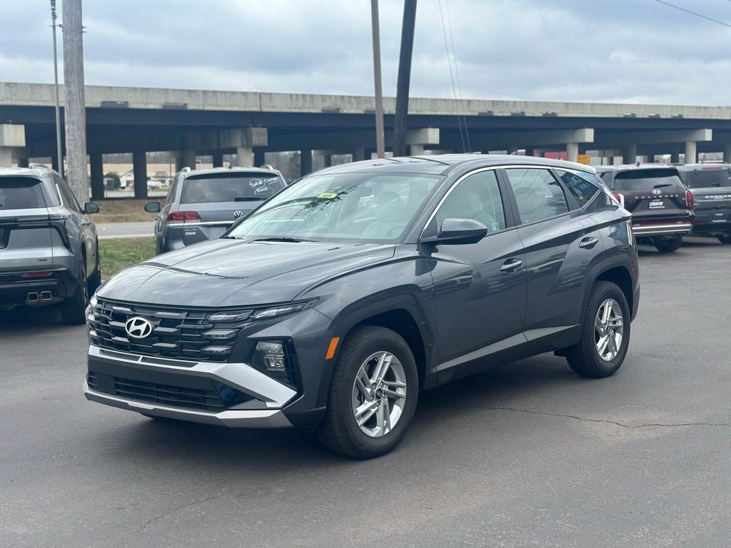 2025 Hyundai TUCSON SE