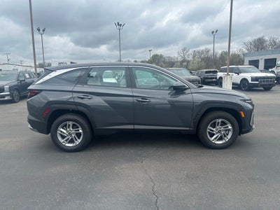 2025 Hyundai TUCSON SE