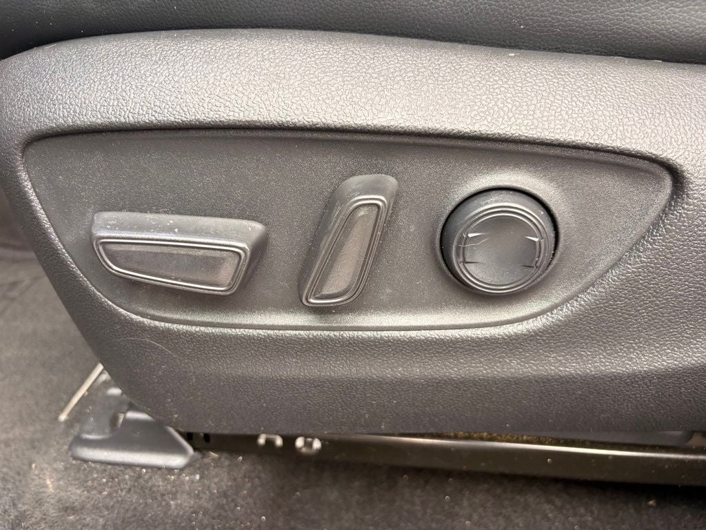 2023 Toyota Highlander XLE - Photo 10