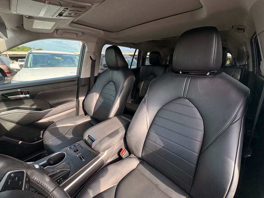 2023 Toyota Highlander XLE - Photo 21