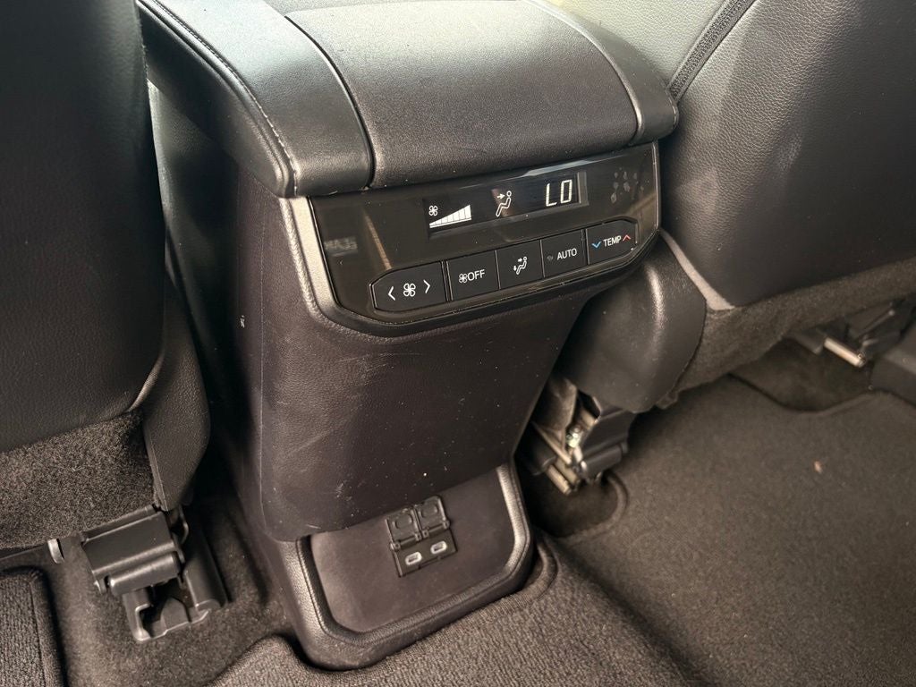 2023 Toyota Highlander XLE - Photo 28