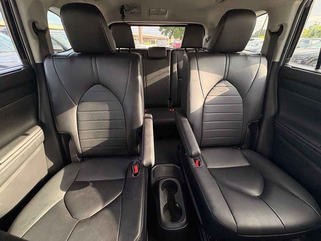 2023 Toyota Highlander XLE - Photo 30